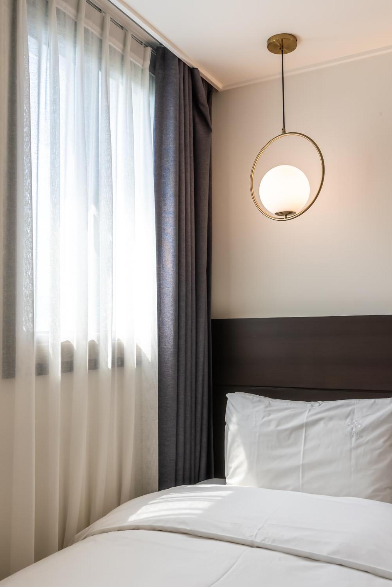 Hotel The Grang Jungmun Согвипхо Экстерьер фото